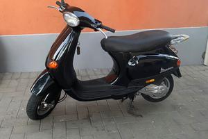 Vespa ET4