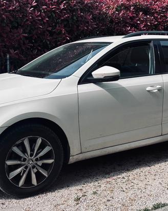 Skoda Octavia 1.6 TDI DSG 7 marce – 2013