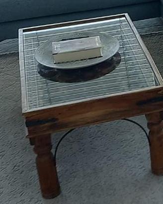 Tavolino salotto in stile indiano con piano vetro