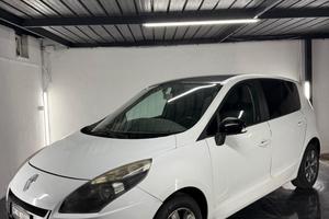 Renault Scenic Scénic X-Mod 1.5 dCi 110CV Luxe