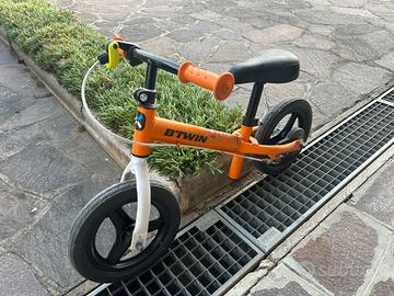 Bicicletta senza pedali