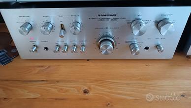 Samsung... amplificatore vintage.. perfettamente 