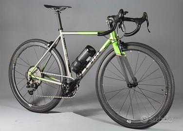 Bici elettrica da corsa E-verest