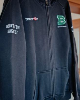 felpa con cappuccio e zip della Benetton basket