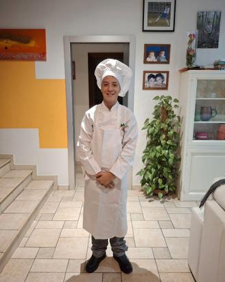 divisa completa istituto alberghiero Montessori