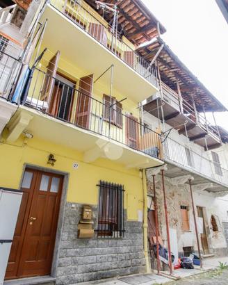 CASA DI CORTE A RIVAROLO CANAVESE