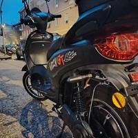 Wizy GT 500 – Scooter Elettrico 500W • 48V