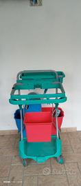 Carrello per pulizie