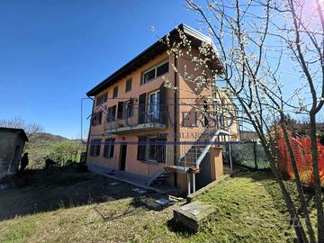 Villa di 262 m² con più di 5 locali e box auto dop