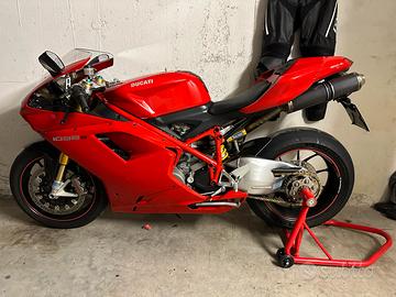 Ducati 1098 s