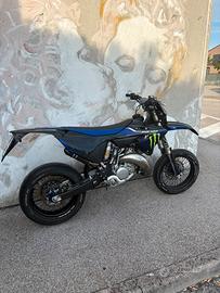 Yamaha YZ 125 2023 Monster Edition – Motard