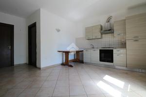 CASA SEMINDIPENDENTE A PRATO