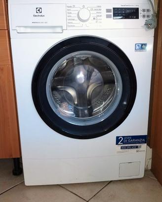 Lavatrice Electrolux slim PerfectCare 600