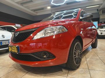 Lancia Ypsilon 1.2 69 CV 5 porte S&S Gold