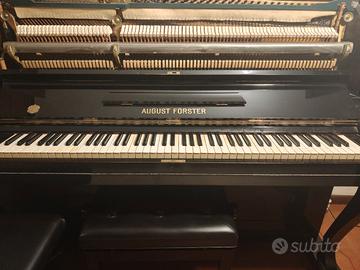 Pianoforte verticale 