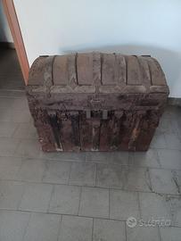 Baule da carrozza da restaurare