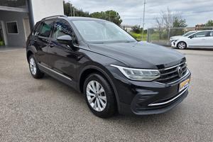 VOLKSWAGEN Tiguan 2.0 TDI 150 CV SCR DSG Life