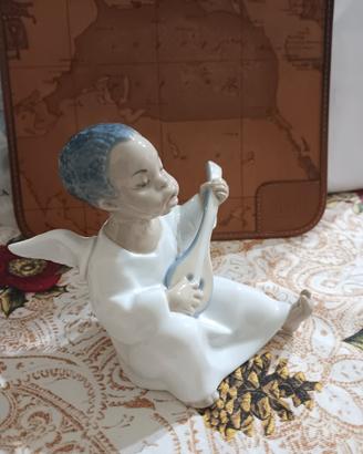 Angelo che suona Lladro'