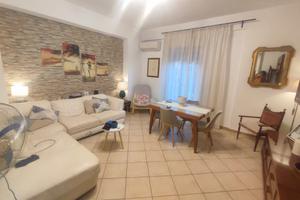 T.Natale piano rialzato con 2terrazzi e posto auto