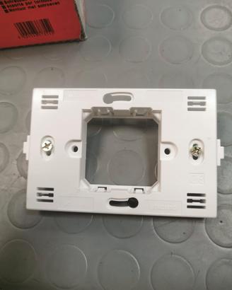 Supporto BTicino Light N4719 10PZ