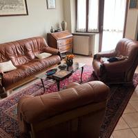 Salotto in pelle - divano e poltrone