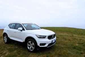 VOLVO XC40 T3 MOMENTUM PRO 2021