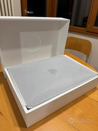 Macbook M3 16gb 512 Grigio Siderale