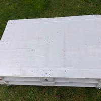 Divanetto fatto con bancali