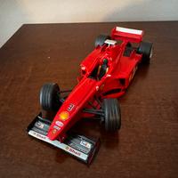 Modellino Burago Ferrari F300 scala 1:24