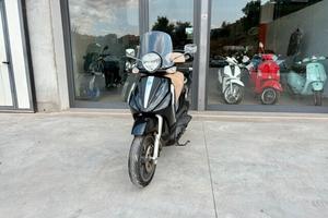 Piaggio Beverly 300 Tourer