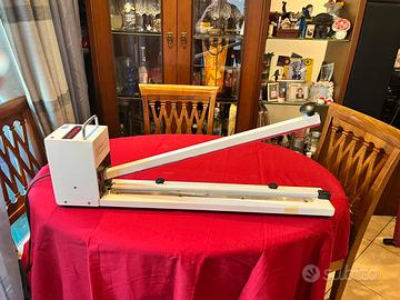 Saldatrice per chiusura plastica