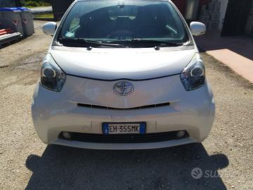 Toyota IQ