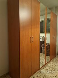 Camera da letto completa in legno