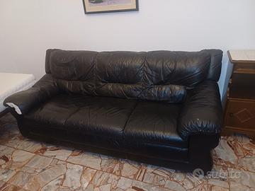 divano nero 3 posti