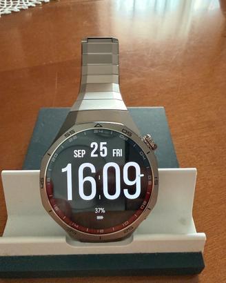 HUAWEI Watch GT5 pro 46mm Titanio PARI AL NUOVO