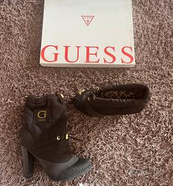 Scarponcino con tacco