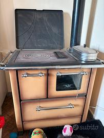 Cucina stufa a legna