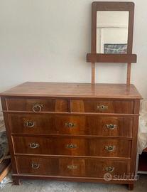 Mobile in legno