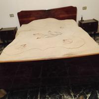 Letto matrimoniale + comodini vintage anni 40’/50