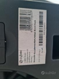 Seggiolino auto nero