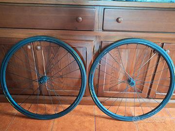 coppia ruote corsa shimano 105 WH-RS370 disco