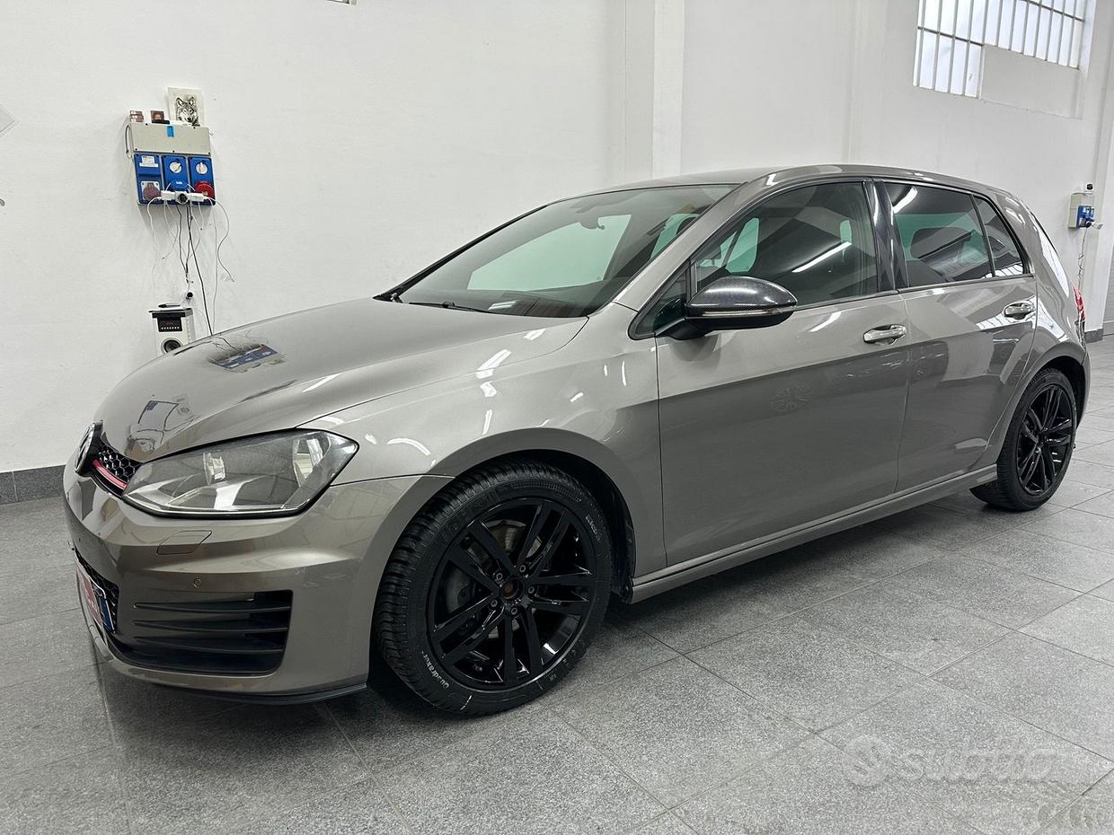 VOLKSWAGEN Golf 7ª serie