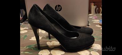 -Scarpe décolleté nere in camoscio con plateau 41