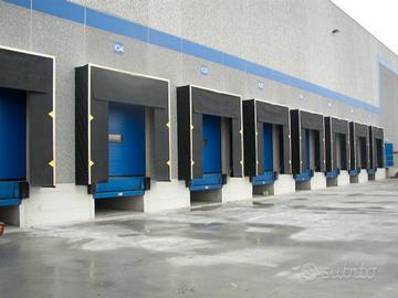 Capannone con banchine di mq /1000/2000/3000/4000