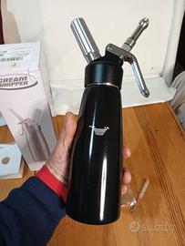 sifone per panna montata, spume, creme. Nuovo 