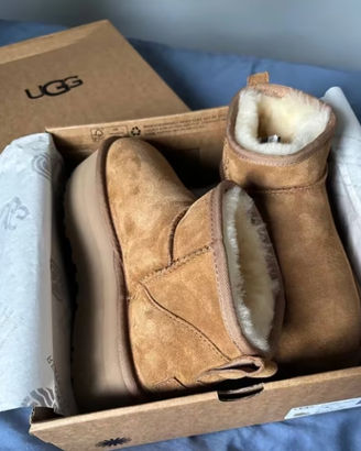 UGG  Ultra Mini Platform EU 39