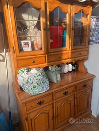 Credenza di pino