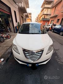 Lancia Y 2012