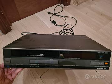 Registratore/riproduttore VHS Hitachi VT-110E