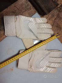 Lampada luna Stella  Guanti portiere Nike unicorno